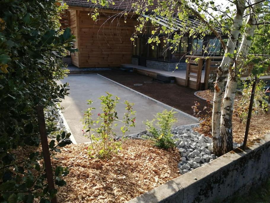 Chalet Le Brusyna *